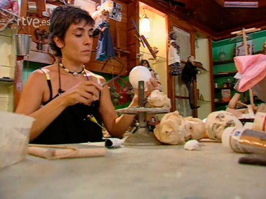 Oficis que es perden - Paper maché i titellaire