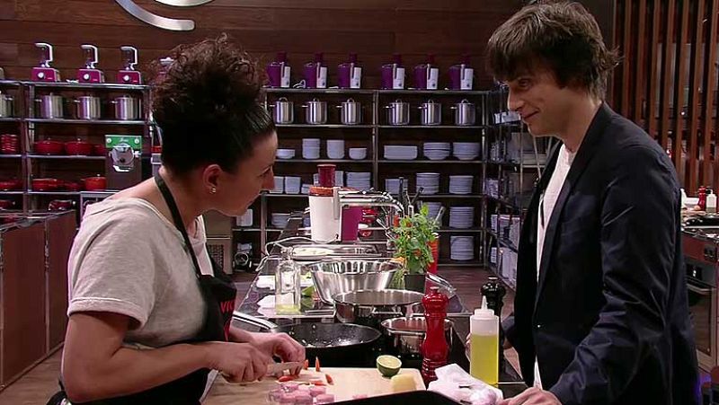 Vicky cada día más enamorada de 'Jordi Clooney'