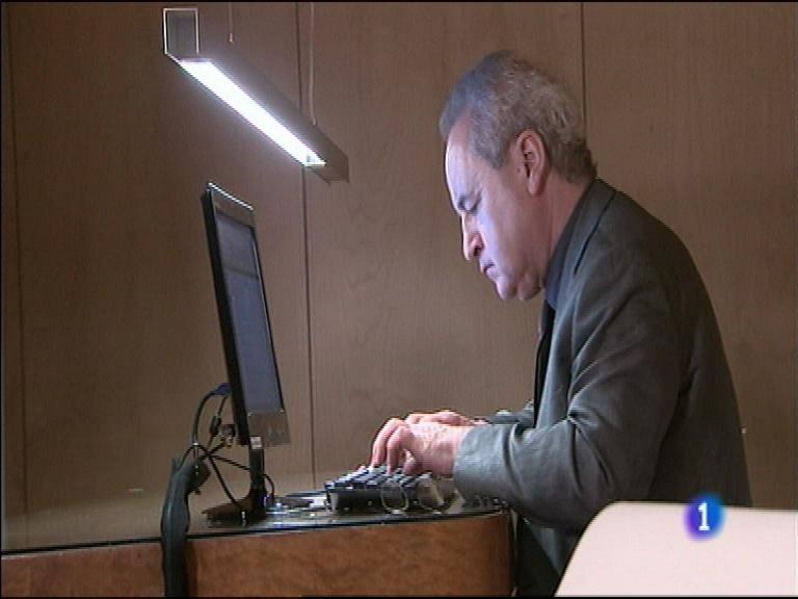 Asturias en 2' - 04/06/14 | Ver