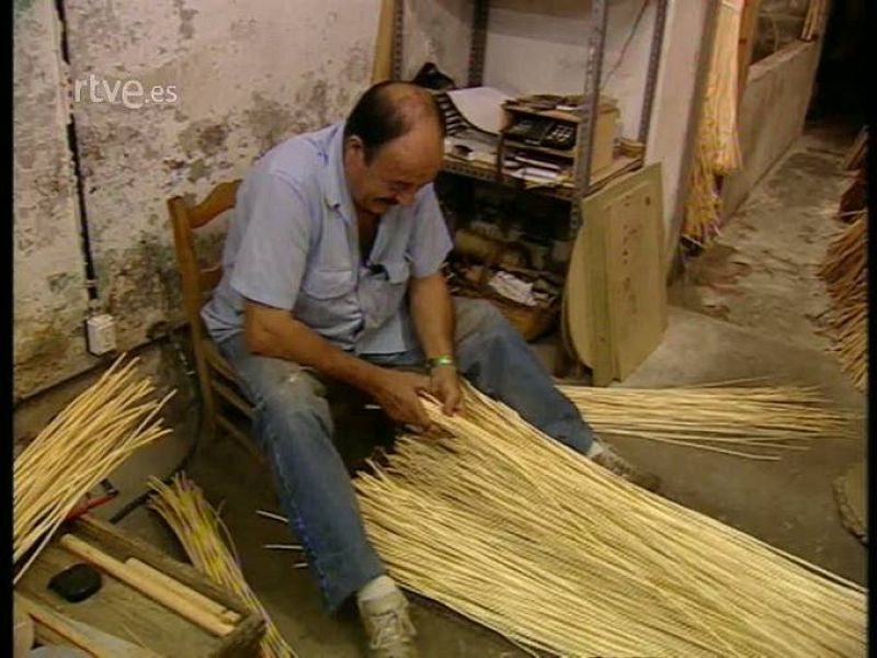 Arxiu TVE Catalunya - Oficis que es perden -  Cisteller i espardenyer