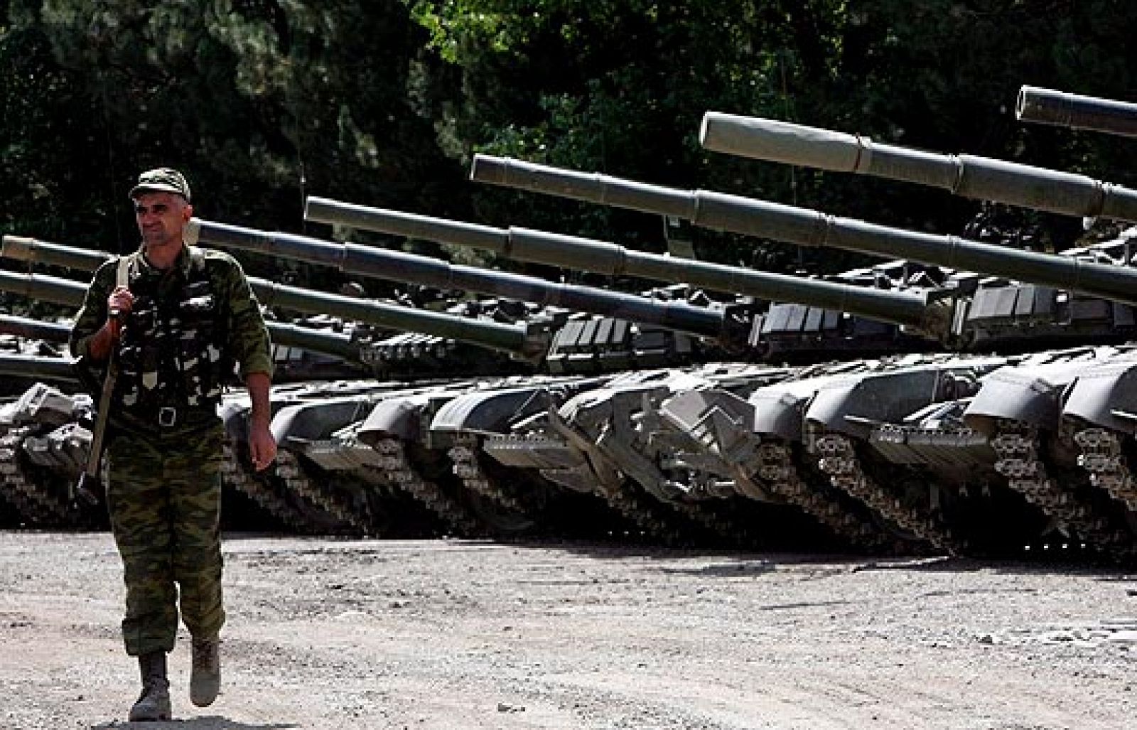 Rusia inicia su retirada de Georgia