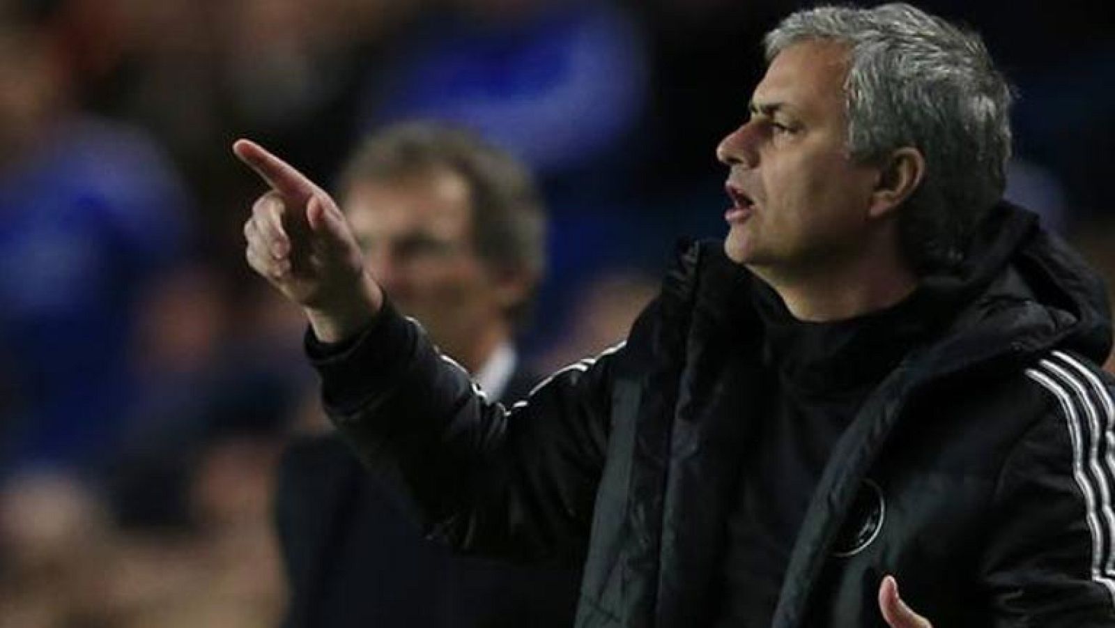 Mourinho admite el interés del Chelsea por Cesc