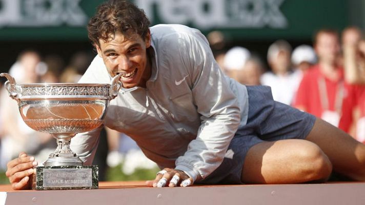Telediario 1 - Nadal continúa forjando su leyenda en París