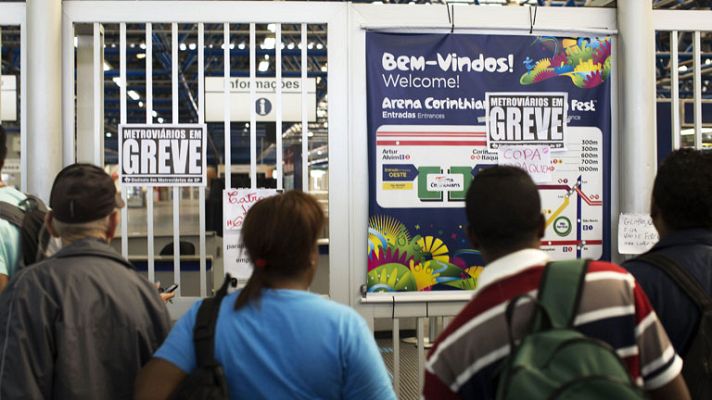 Telediario 1 - Los trabajadores del metro de Sao Paulo suspenden su huelga hasta la noche del miércoles
