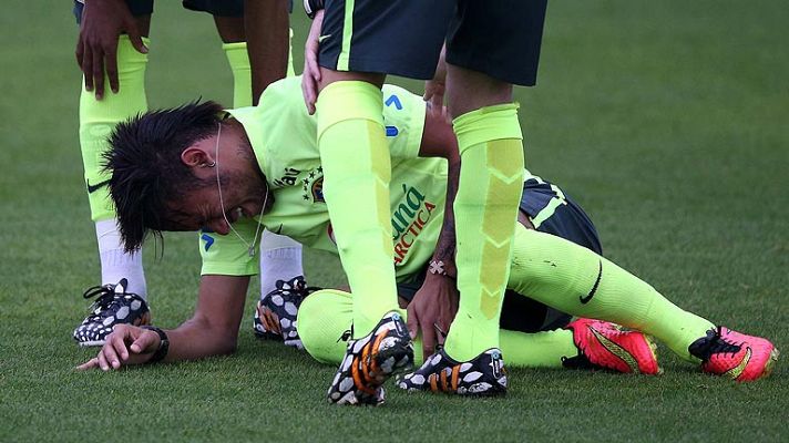 Informativo 24h - Neymar da el susto en el entrenamiento de Brasil
