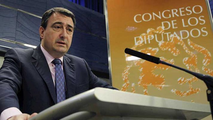 Telediario 1 - Motivos para votar en contra de la ley de abdicación