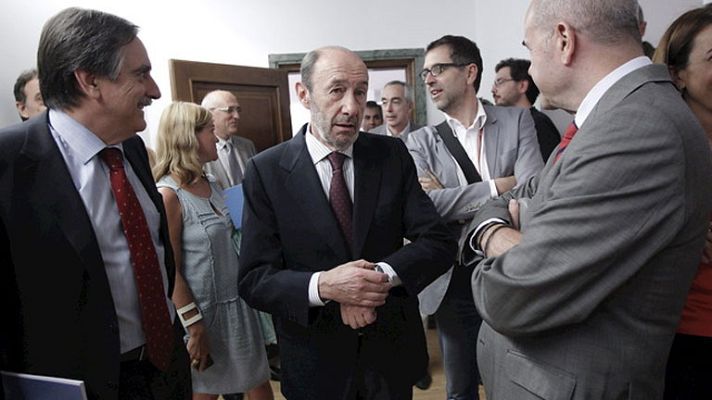 Telediario 1 - El PSOE votará 'sí' a la ley de abdicación