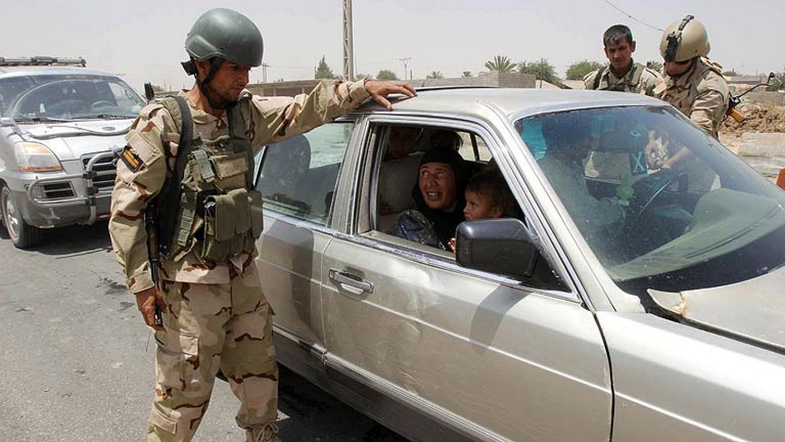 Medio millón de civiles iraquíes huyen de Mosul por los combates, según la OIM