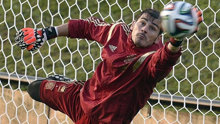 Telediario 1 - España ensaya los lanzamientos de penalti