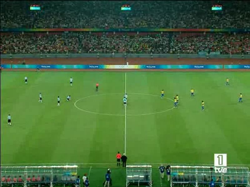 Fútbol.Semifinal Argentina-Brasil