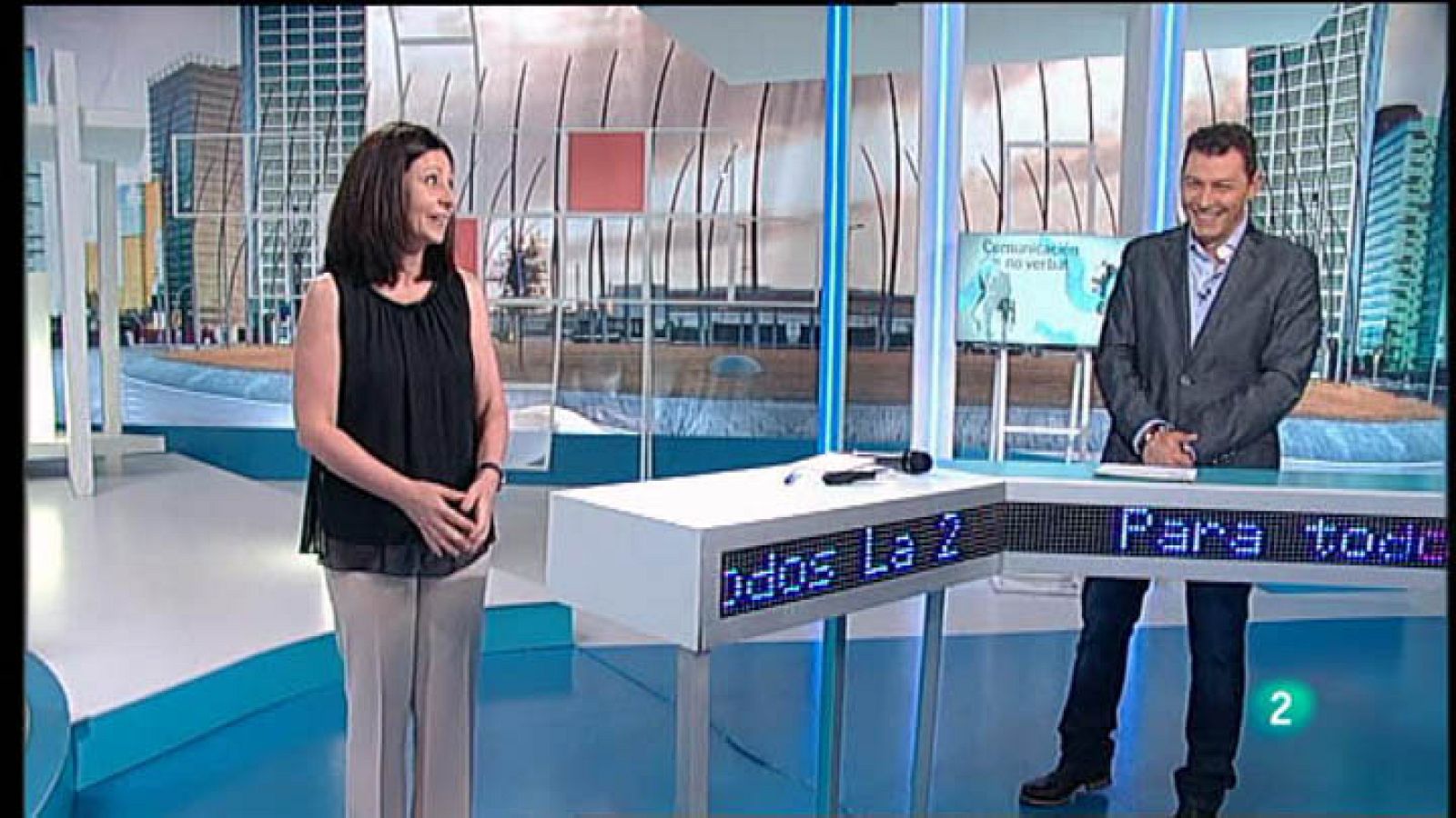 Para Todos La 2 - Comunicación no verbal - Las manos también hablan en público