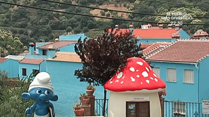 España Directo - Júzcar celebra su tercer aniversario como pueblo pitufo