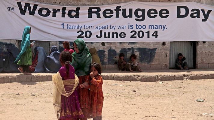 Telediario 1 - Tres cuartas partes de los refugiados en el mundo son mujeres y menores