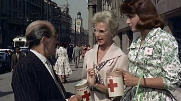 Cine de barrio - Las chicas de la Cruz Roja