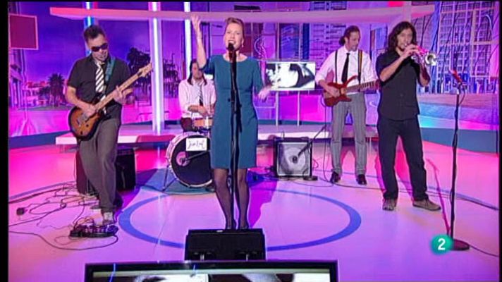 Para todos La 2 - Shiba,  "Give me all"