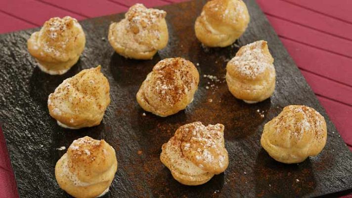 RTVE Cocina - Petit choux rellenos de nata