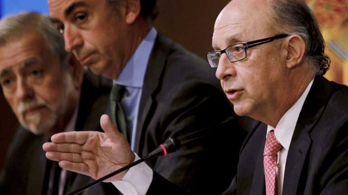 Telediario 1 - Montoro confía en que la reforma fiscal ayude al crecimiento