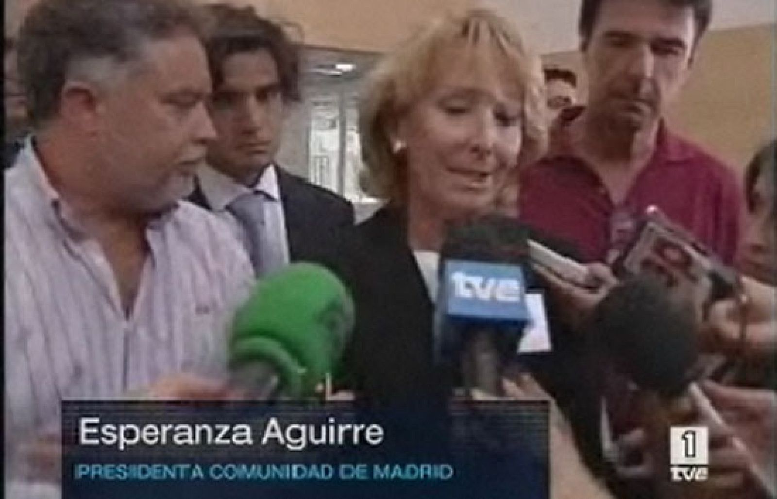 Esperanza Aguirre, presidenta de la Comunidad de Madrid visita a los heridos | Ver
