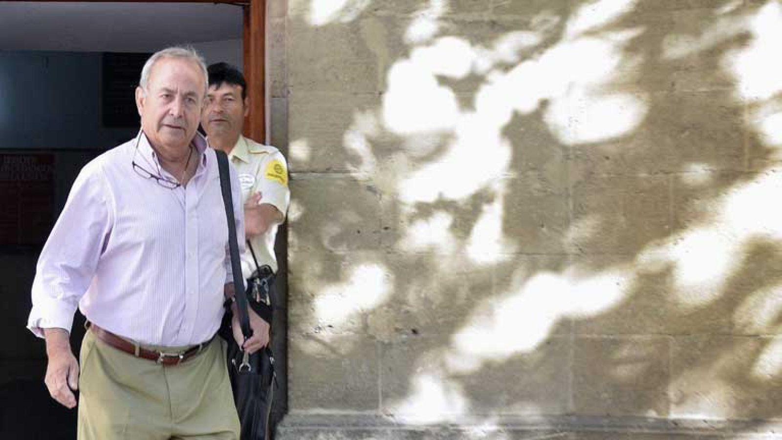 Con el auto del juez Castro acaba la instrucción pero continúa un complejo proceso con varios frentes