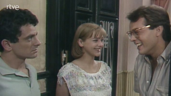 Media naranja - El bigote del vecino