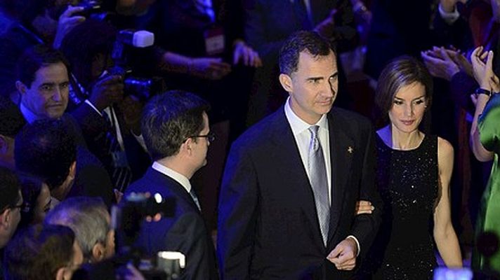 Telediario 1 - El rey llama en Cataluña a la "colaboración sincera" para lograr "grandes metas colectivas"