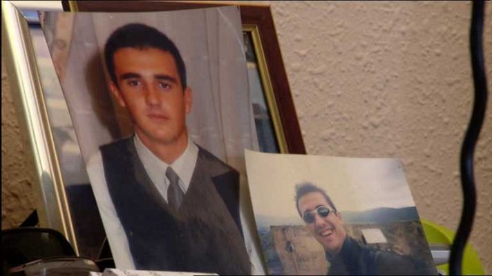 Telediario 1 - Asesinado en Argentina