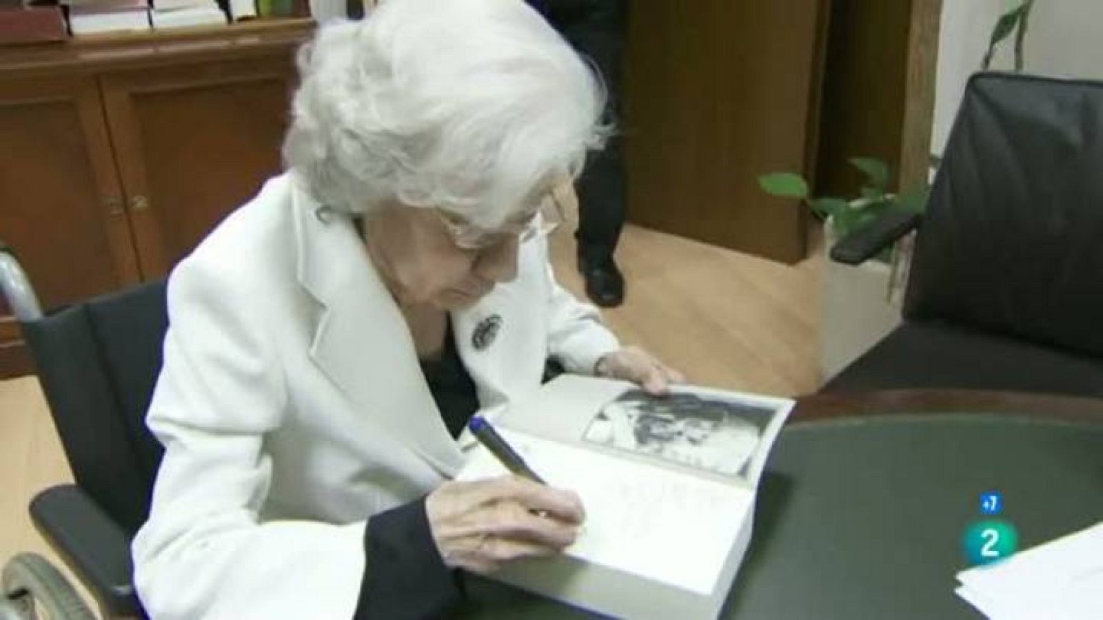 Imprescindibles - Ana María Matute. La niña de los cabellos blancos - ver ahora