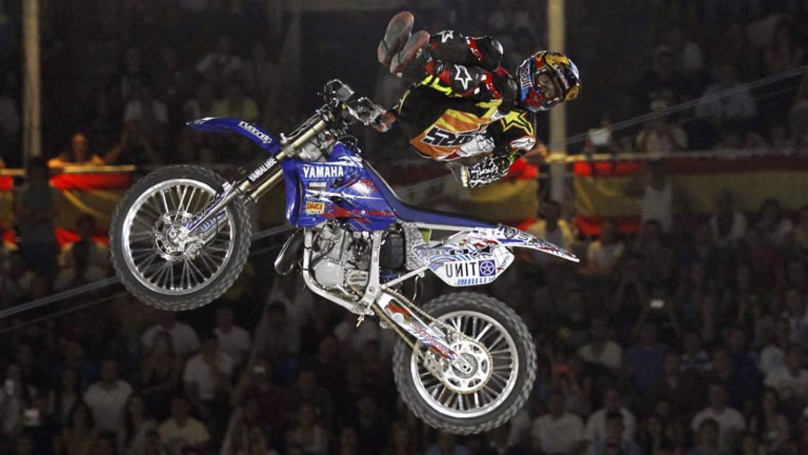 Tom Pagès sale a hombros de Las Ventas en el Red Bull X-Fighters | Ver