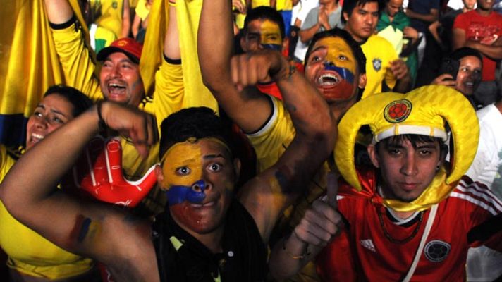 Telediario 1 - Colombia festeja en Madrid el pase a cuartos