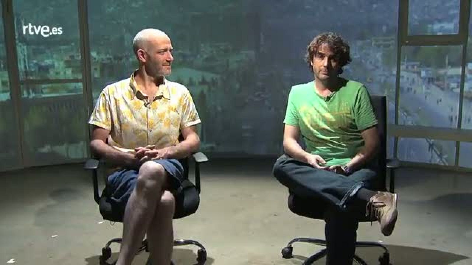 Atención obras - Entrevista con Carles Fernàndez Giua y Eugenio Szwarcer, los componentes de la compañía La Conquesta del Pol Sud