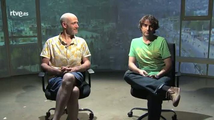 Atención obras - Atención obras - Entrevista con Carles Fernàndez Giua y Eugenio Szwarcer, los componentes de la compañía La Conquesta del Pol Sud