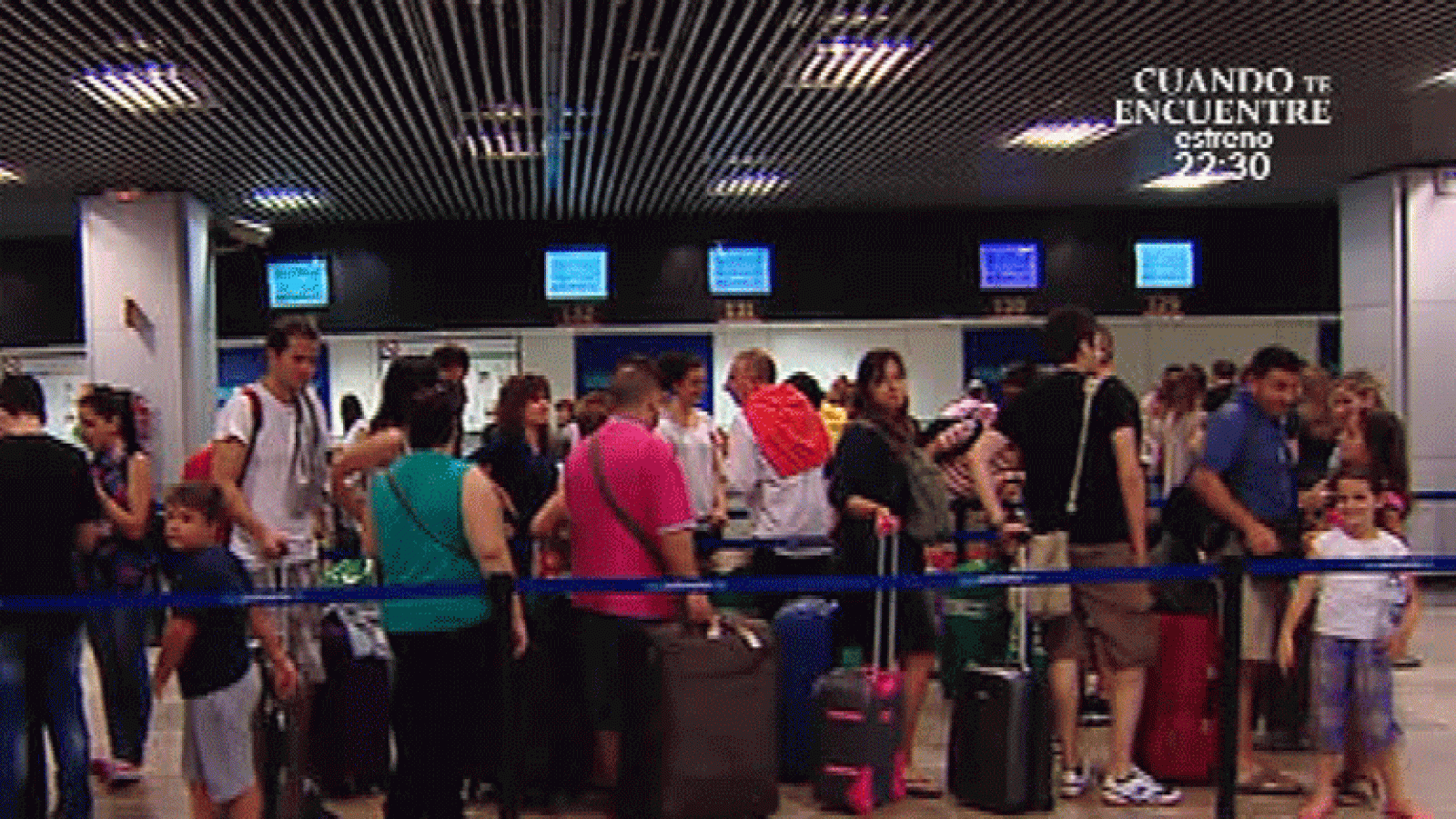 España Directo- Vuelven al origen tras tres horas de vuelo