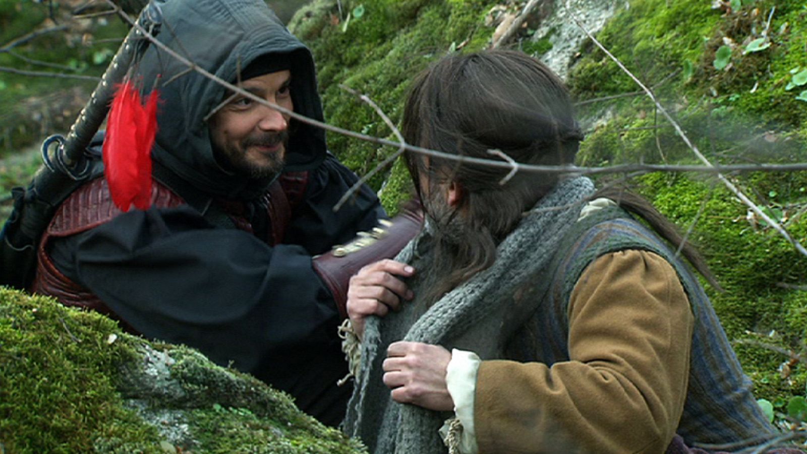 Águila Roja - Sátur, disfrazado de mujer | Ver