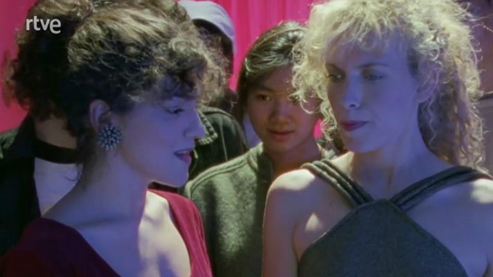 Las chicas de hoy en día - La marcha real