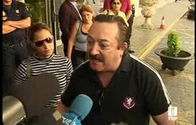  - Familiar desesperado