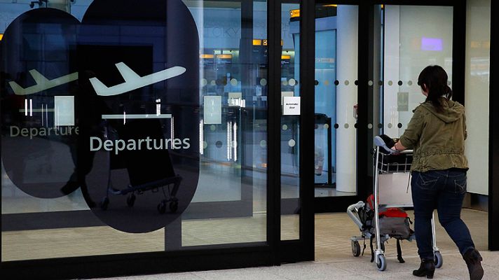 Telediario 1 - Reino Unido refuerza la seguridad de sus aeropuertos