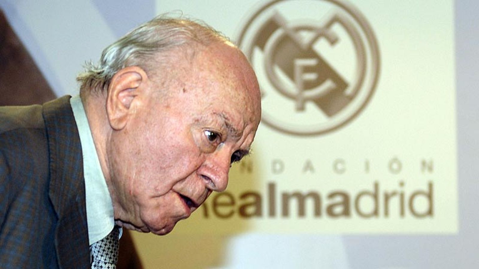 Muere Alfredo Di Stéfano, el mítico jugador del Real Madrid - Informativo 24h | Ver