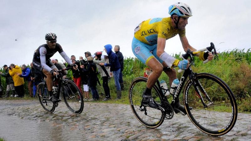 Últimos 20 kilómetros de la 5º etapa del Tour 2014 protagonizada por el pavé