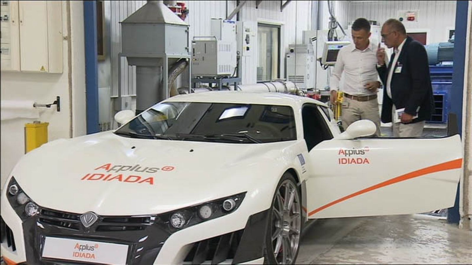 LAB24 - Vehículo eléctrico de alta competición