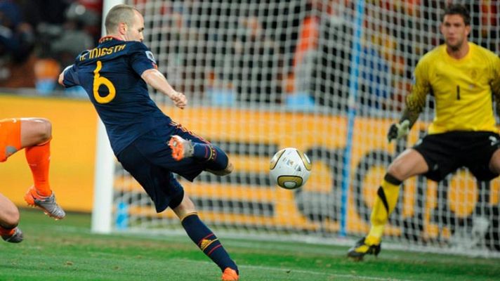 Telediario 1 - Se cumplen cuatro años del gol de Iniesta que valió un Mundial