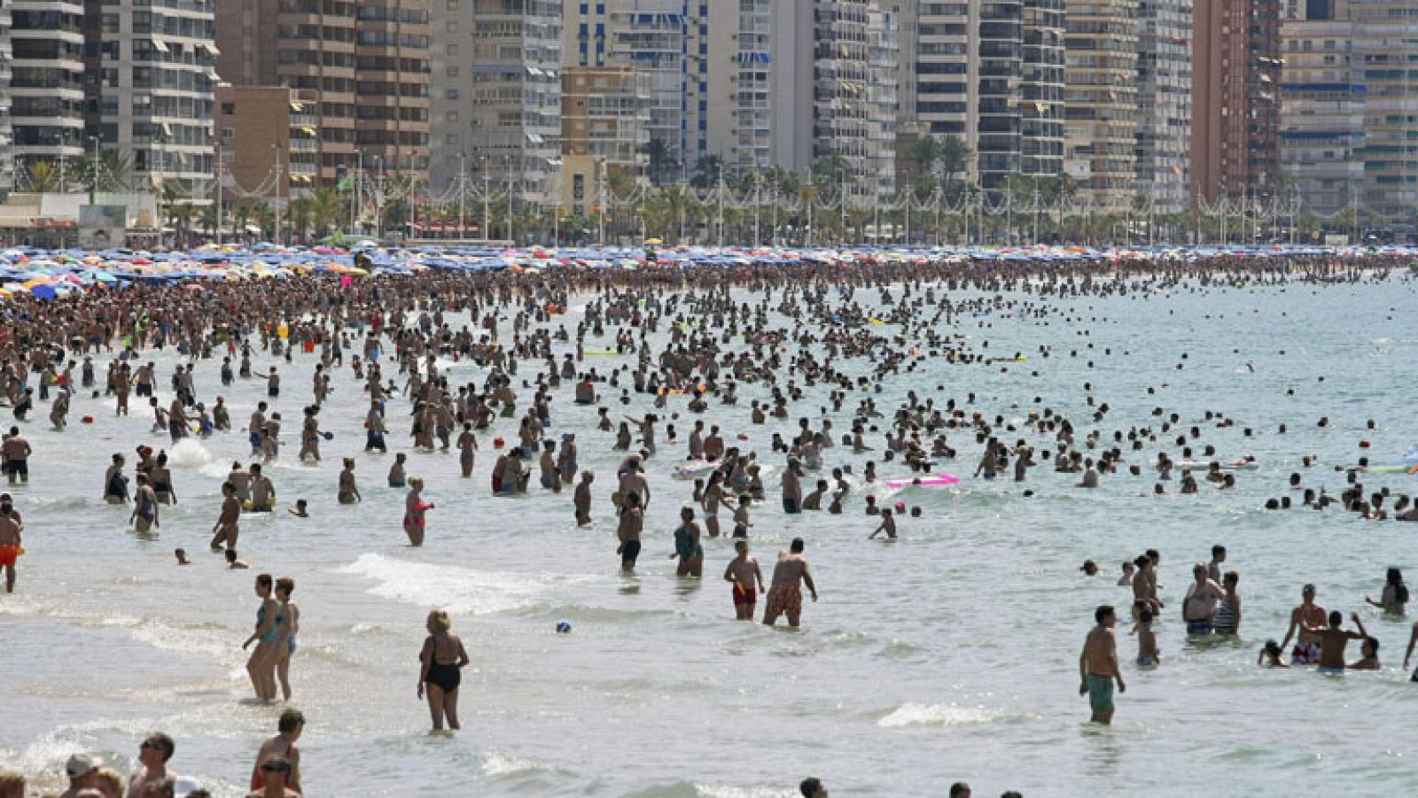 Las temperaturas siguen subiendo, con 17 provincias por encima de los 30 grados - El tiempo | Ver