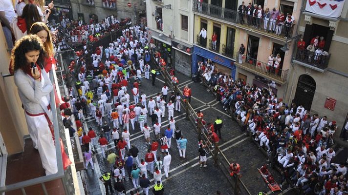 San Fermín - Séptimo encierro de San Fermín 2014 desde el aire