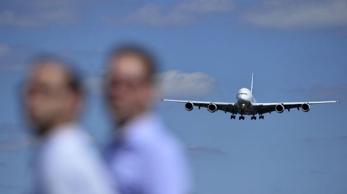 Telediario 1 - Internet en el avión