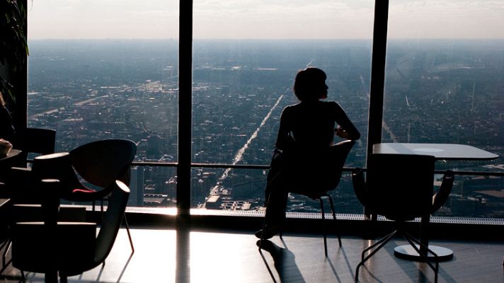 Telediario 1 - España pondrá en marcha un plan contra la discriminacion laboral y salarial de la mujeres