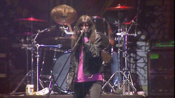Música en el Archivo de RTVE - Extracto de un concierto de los Ramones en España en su gira de 1989