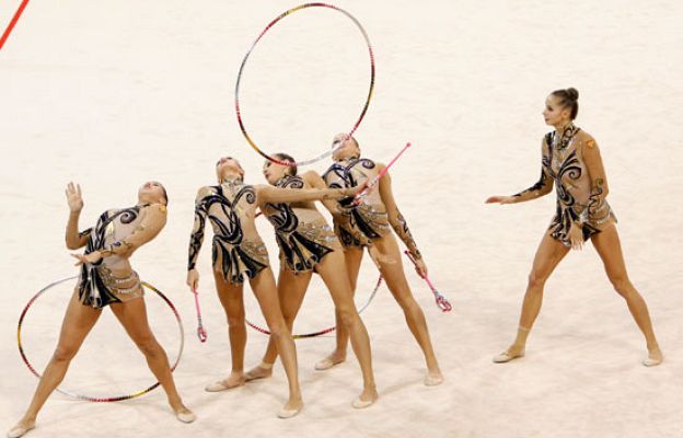  - Rusia, oro en gimnasia rítmica