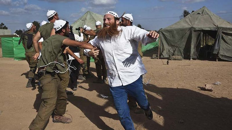 Israel reanuda los bombardeos en Gaza tras rechazar Hamás el alto el fuego | Ver