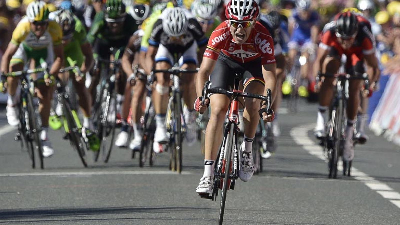Gallopin aprovecha el marcaje a Sagan en los últimos kilómetros