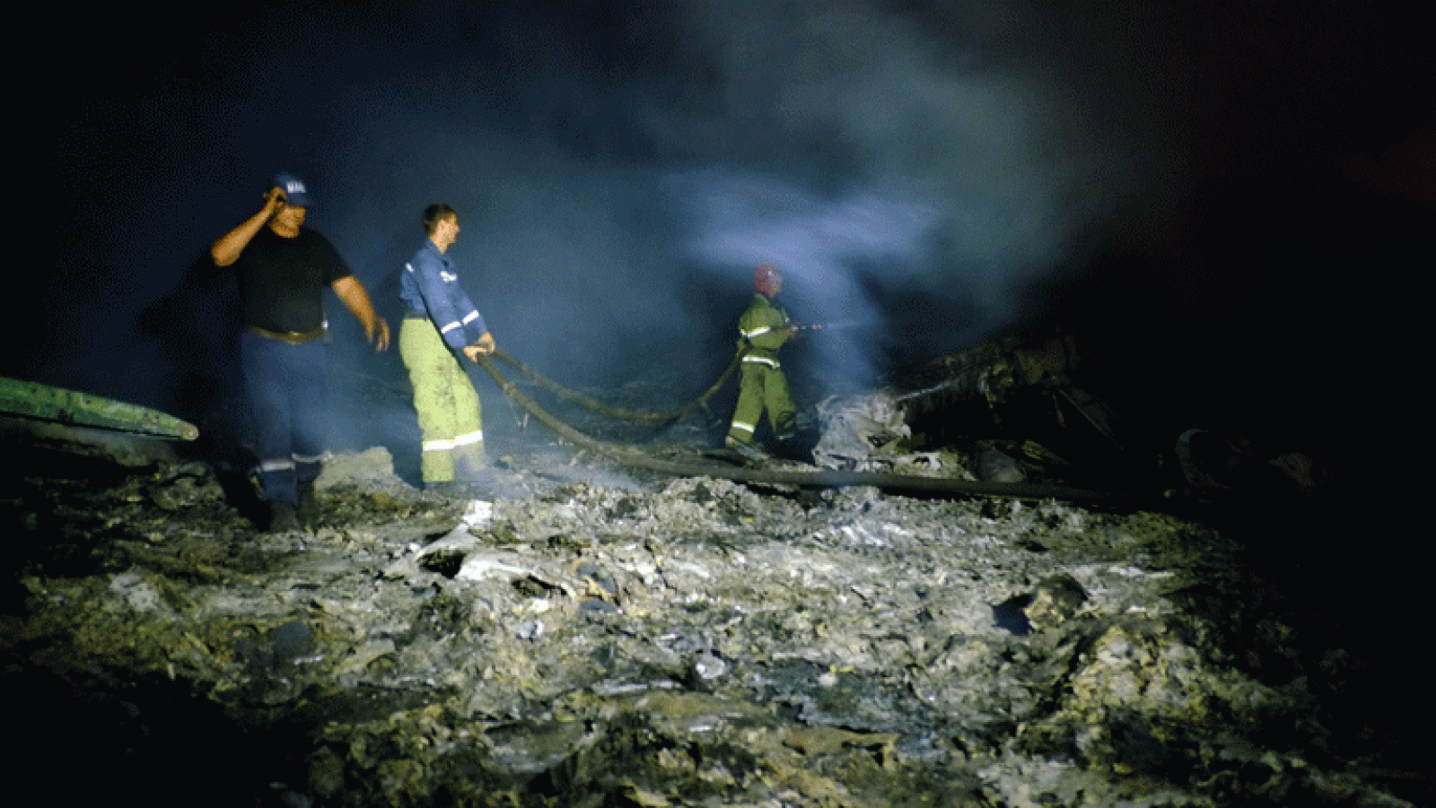 Ucrania y los rebeldes se acusan mutuamente del derribo del avión malasio - La tarde en 24h | Ver