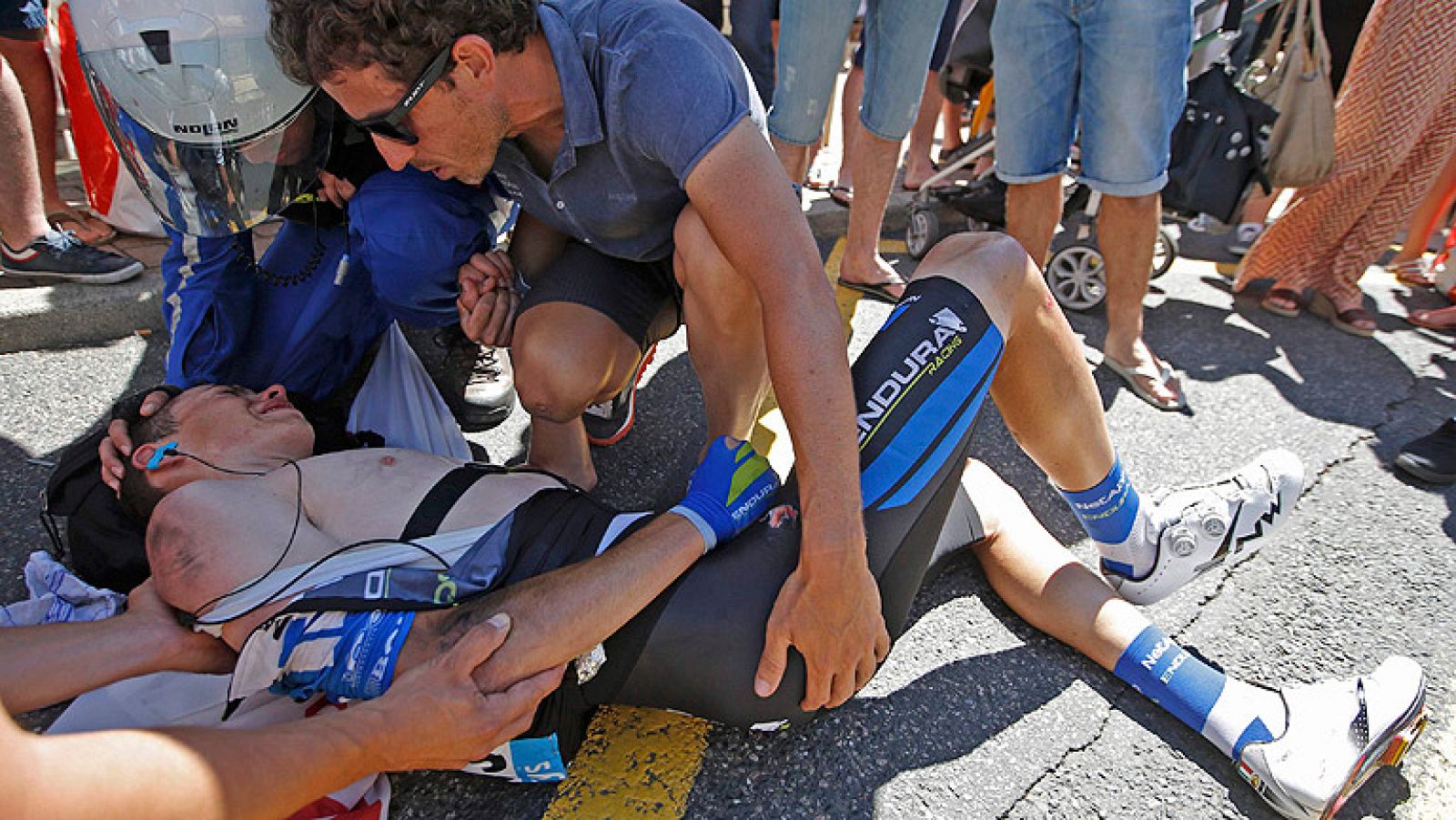 Un Tour por los suelos | Ver